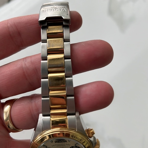 Ladies Invicta Speedway watch - model 14932 - Picture 8 of 8